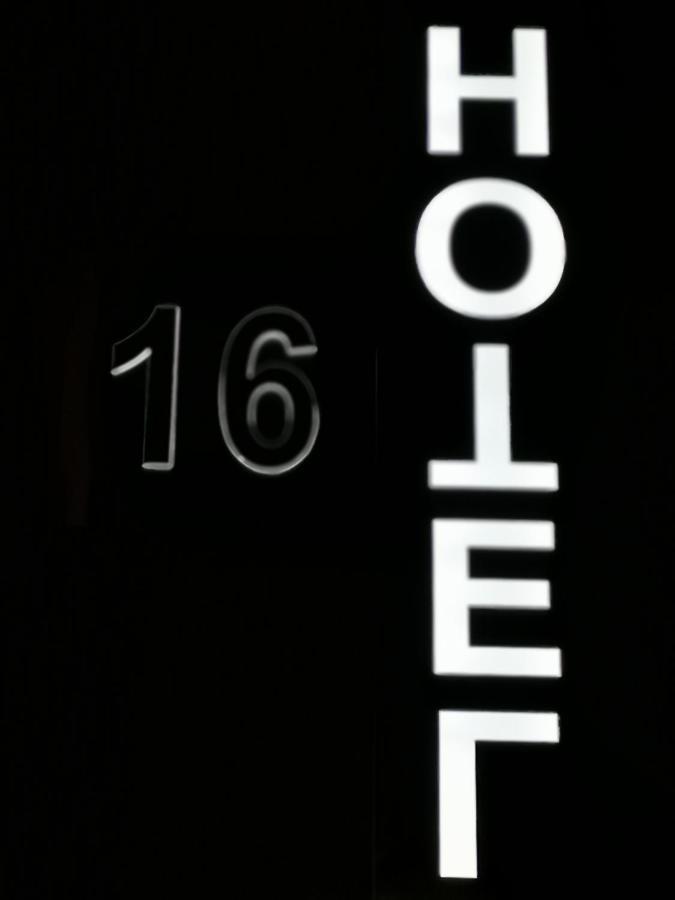 Hotel16 By Messe & Stadion Suisse In Minuten & Late Check-In Schupfen ภายนอก รูปภาพ