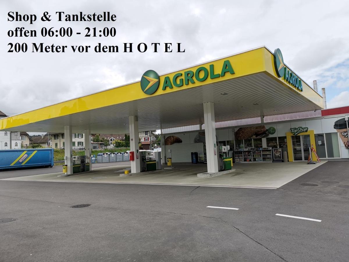 Hotel16 By Messe & Stadion Suisse In Minuten & Late Check-In Schupfen ภายนอก รูปภาพ